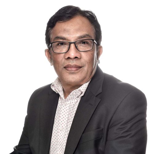 4. Prof. Dr. Azwar Manaf Prof. Dr. Azwar Manaf, M.Met.