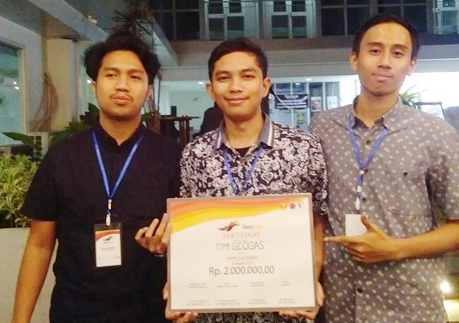 Tiga Mahasiswa FMIPA UI Raih Prestasi Ajang Lomba Ilmu Kebumian - FMIPA